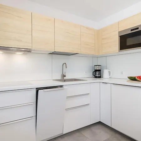 Luxury Salwatoriańska Mountain View By Renters Prestige *